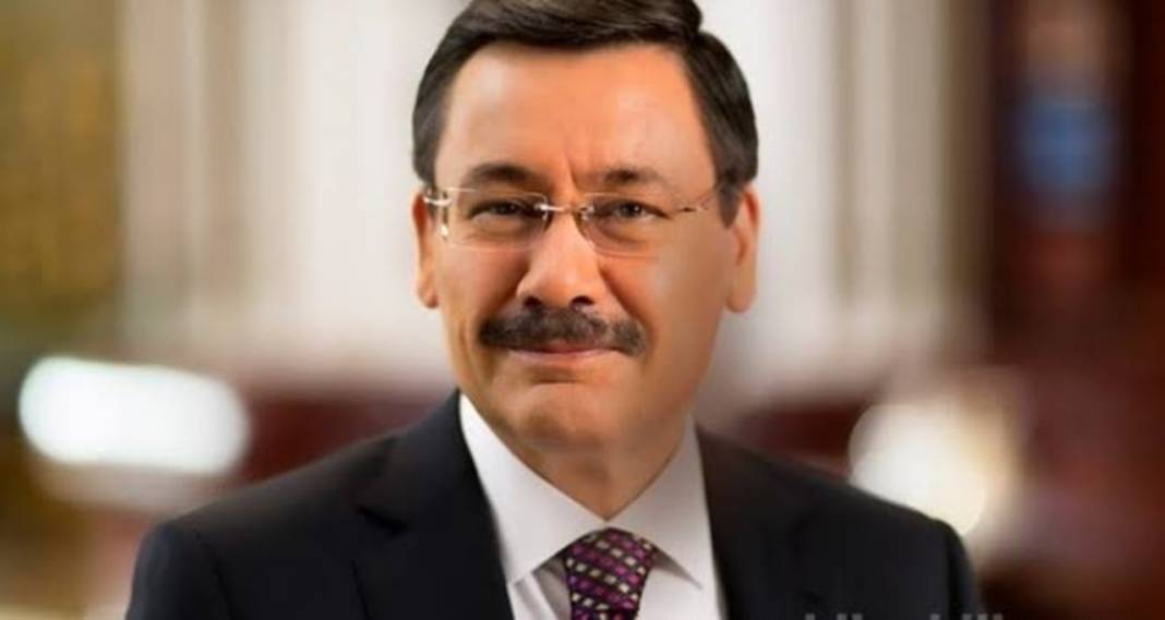 Melih Gökçek'i apar topar götürdüler! 3
